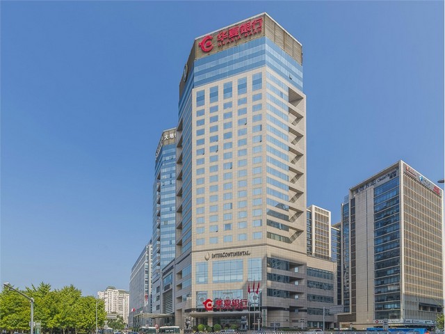 长宁区体育场运动木地板建设